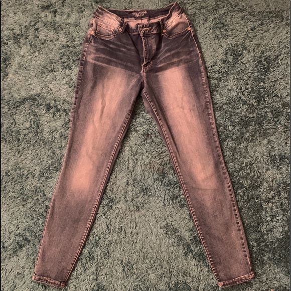 Maurices Super Soft Straight High-Rise Jean. - Picture 1 of 6